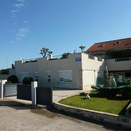 With Parking Lulic Pensionat Zadar